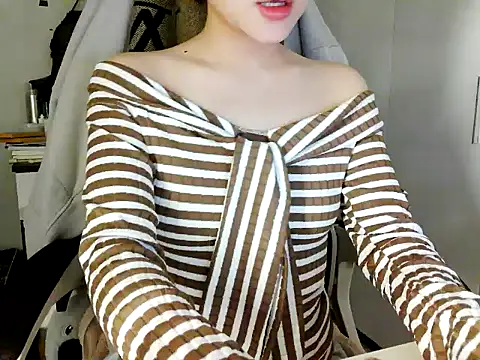 Yin-girl online show from 01/08/26, 04:46