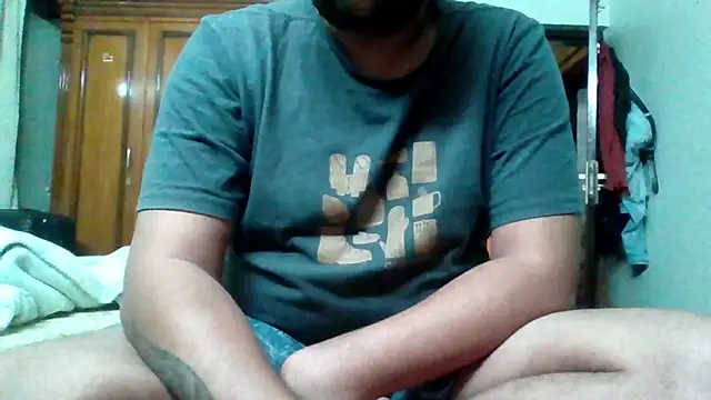 whoreboi98 online show from 01/05/25, 08:42