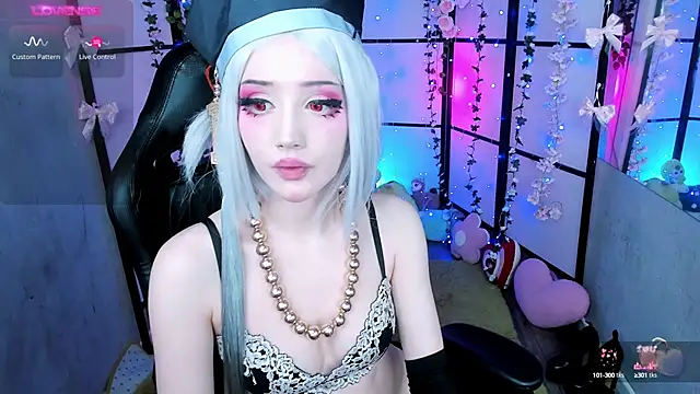 Snapshot of LilithLin chatting on 02/05/25, 04:27 LilithLin online show from 02/05/25, 04:27