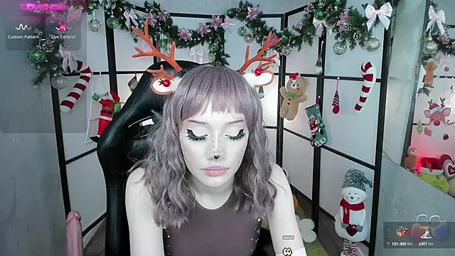 Snapshot of LilithLin chatting on 12/30/24, 03:36 LilithLin online show from 12/30/24, 03:36