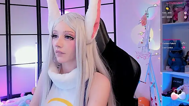 Snapshot of LilithLin chatting on 02/13/26, 12:54 LilithLin online show from 02/13/26, 12:54