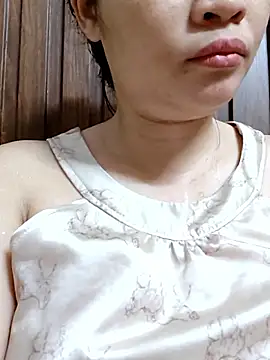 Snapshot of _Mira_69_ chatting on 06/05/26, 04:17 Mira 69 online show from 06/05/26, 04:17