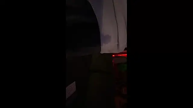 Snapshot of Barry_Indica chatting on 12/18/25, 01:11 Barry Indica online show from 12/18/25, 01:11