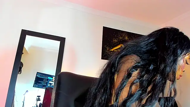 Snapshot of KimberlyBanks2 chatting on 02/17/26, 10:07 KimberlyBanks2 online show from 02/17/26, 10:07