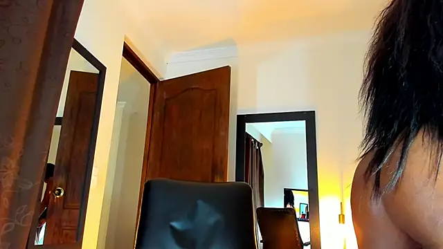 KimberlyBanks2 online show from 09/18/25, 03:15