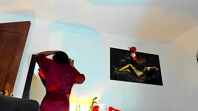 Snapshot of KimberlyBanks2 chatting on 12/21/25, 01:02 KimberlyBanks2 online show from 12/21/25, 01:02