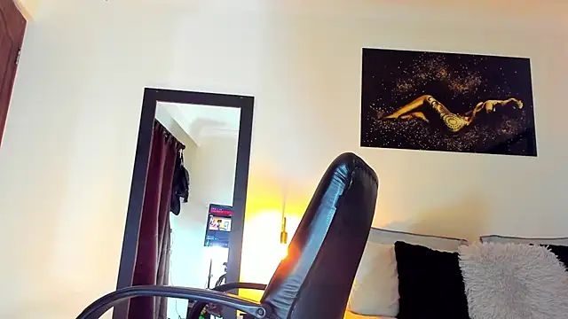 KimberlyBanks2 online show from 11/27/25, 10:16