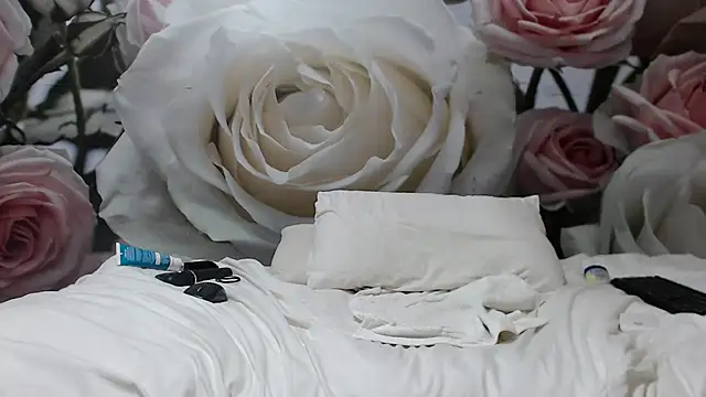 Snapshot of Sexysilverfoxxx chatting on 12/02/24, 06:38 Sexysilverfoxxx online show from 12/02/24, 06:38