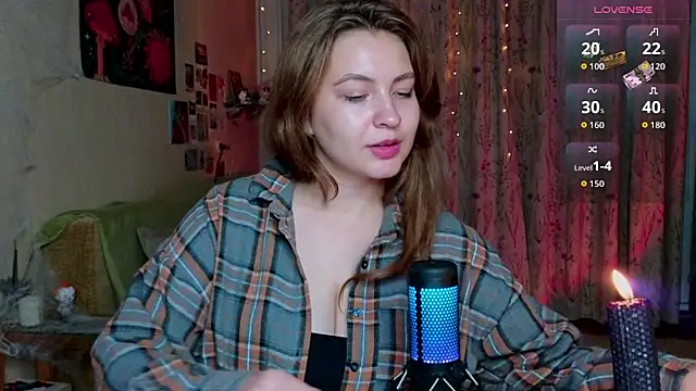 LisaCase online show from 10/08/25, 01:12