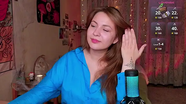 LisaCase online show from 10/18/25, 05:59