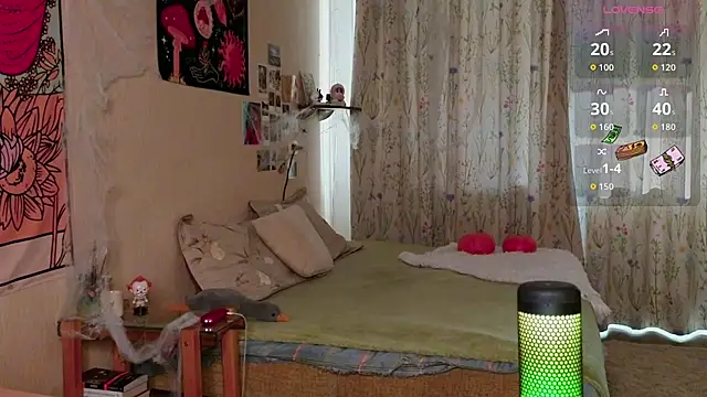 LisaCase online show from 10/16/25, 03:04