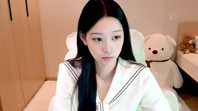 Snapshot of Xueb_J chatting on 01/22/25, 08:49 Xueb J online show from 01/22/25, 08:49
