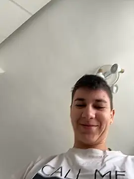 Snapshot of JessyAdore chatting on 10/06/25, 09:32 JessyAdore online show from 10/06/25, 09:32