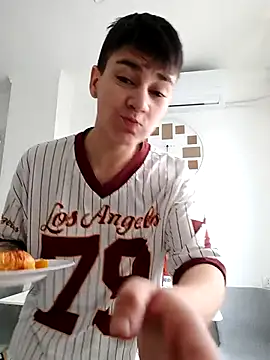 Snapshot of JessyAdore chatting on 10/05/25, 11:01 JessyAdore online show from 10/05/25, 11:01