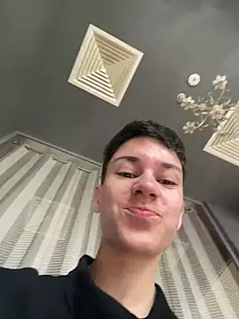 Snapshot of JessyAdore chatting on 03/05/25, 12:33 JessyAdore online show from 03/05/25, 12:33