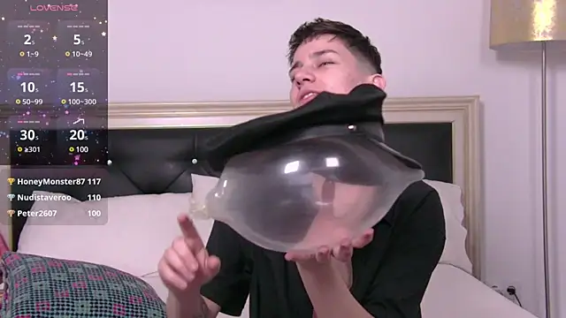 Snapshot of JessyAdore chatting on 03/15/25, 07:16 JessyAdore online show from 03/15/25, 07:16