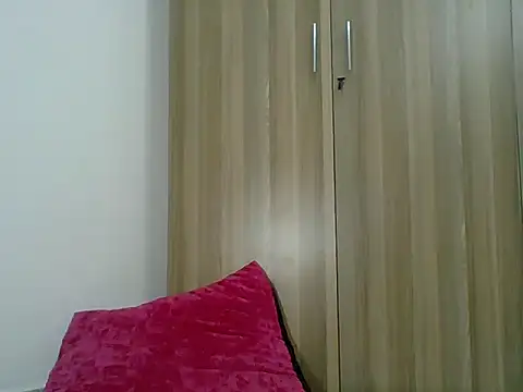 PrettyPrincess14 online show from 10/11/25, 07:04