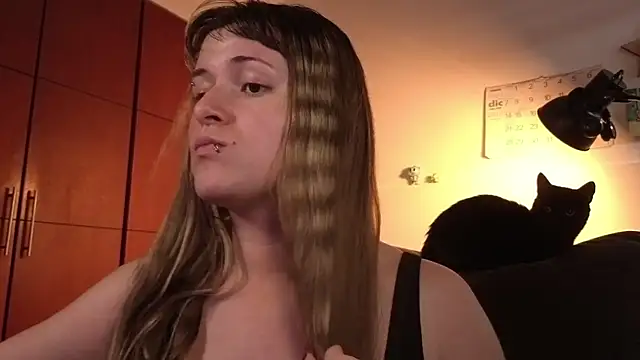 NEXT DOOR GIRL  online show from 01/09/26, 10:28