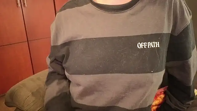 NEXT DOOR GIRL  online show from 01/15/26, 02:31