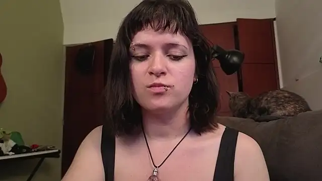 NEXT DOOR GIRL  online show from 05/07/26, 10:35