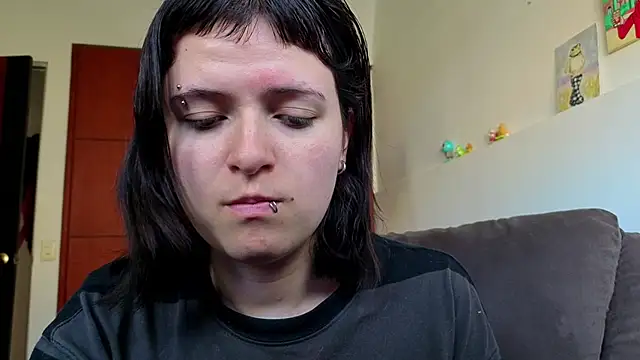 NEXT DOOR GIRL  online show from 04/12/26, 12:52