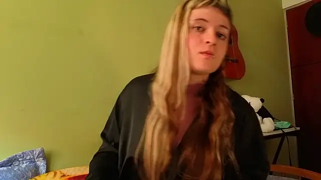 NEXT DOOR GIRL  online show from 03/01/26, 12:16