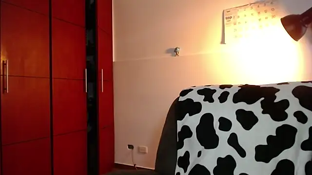 NEXT DOOR GIRL  online show from 09/25/25, 10:38