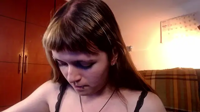 NEXT DOOR GIRL  online show from 10/25/25, 09:15