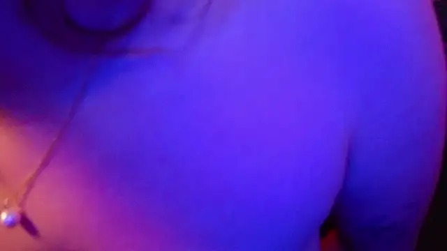 NEXT DOOR GIRL  online show from 02/24/26, 11:49