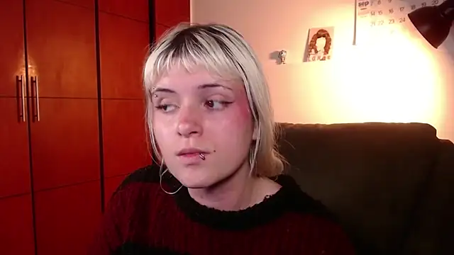 NEXT DOOR GIRL  online show from 09/12/25, 10:53