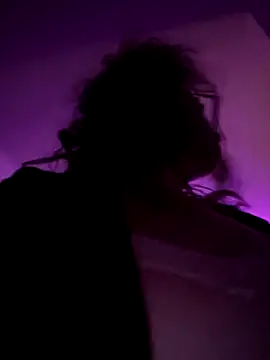 Selenna emma online show from 12/17/25, 07:30