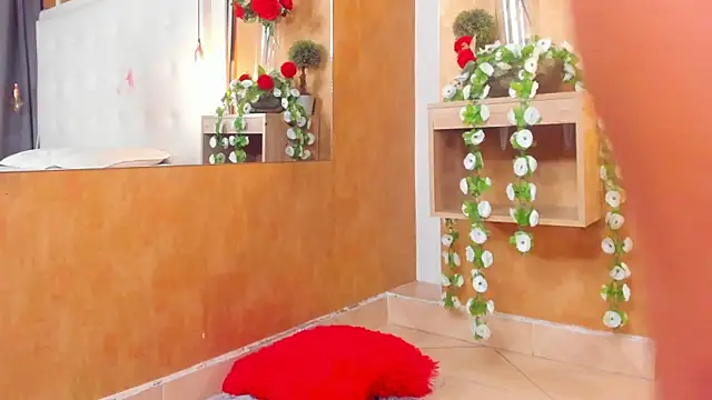 emilyadams0 online show from 10/21/25, 10:31