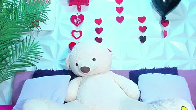 Snapshot of Briyit_Doll chatting on 03/27/26, 03:15 Briyit Doll online show from 03/27/26, 03:15