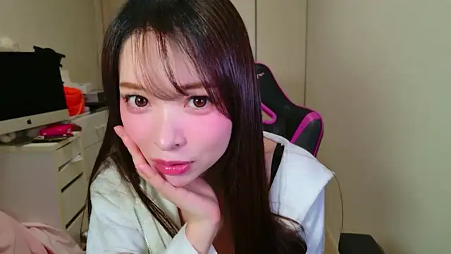 Snapshot of dalichuru chatting on 11/03/25, 01:58 dalichuru online show from 11/03/25, 01:58