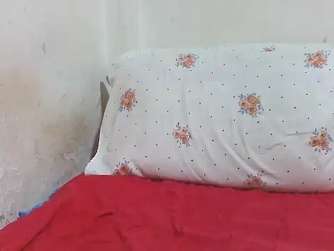 PRETTY-LIA online show from 12/22/25, 07:47