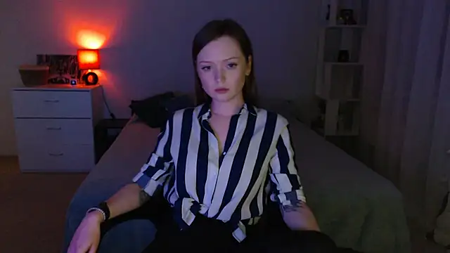 Snapshot of Allaria chatting on 03/27/26, 05:47 Allaria online show from 03/27/26, 05:47