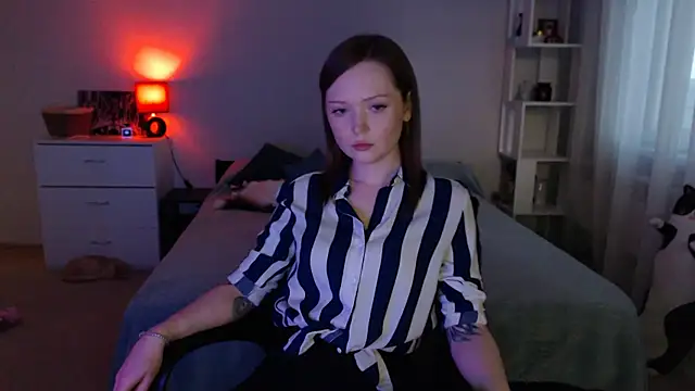 Snapshot of Allaria chatting on 04/10/26, 03:41 Allaria online show from 04/10/26, 03:41