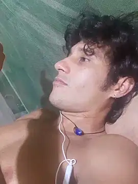 pedrodavid  online show from 11/14/25, 05:22