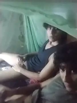 Snapshot of pedrodavid_ chatting on 11/04/25, 07:23 pedrodavid online show from 11/04/25, 07:23