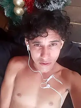 pedrodavid  online show from 11/28/25, 01:11