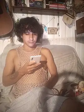 Snapshot of pedrodavid_ chatting on 05/15/26, 03:21 pedrodavid online show from 05/15/26, 03:21