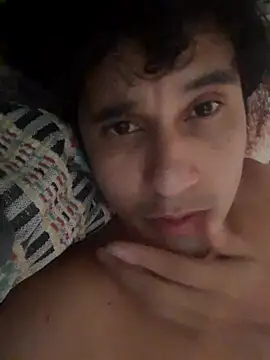 Snapshot of pedrodavid_ chatting on 05/09/26, 03:15 pedrodavid online show from 05/09/26, 03:15