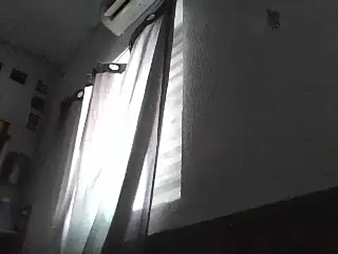 Snapshot of pedrodavid_ chatting on 02/27/25, 09:25 pedrodavid online show from 02/27/25, 09:25