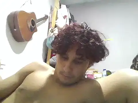 Snapshot of pedrodavid_ chatting on 02/11/25, 04:44 pedrodavid online show from 02/11/25, 04:44