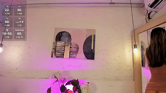 Snapshot of Caro_martinezz chatting on 09/13/25, 11:32 Caro martinezz online show from 09/13/25, 11:32