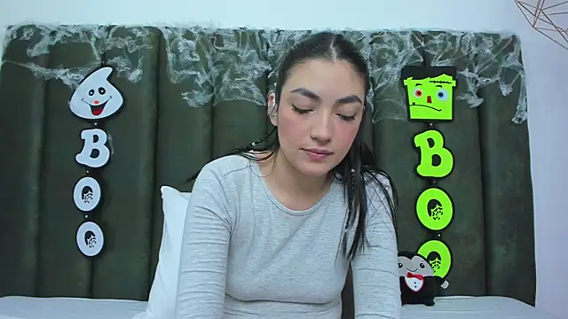 ThailyCherry online show from 10/23/25, 07:45