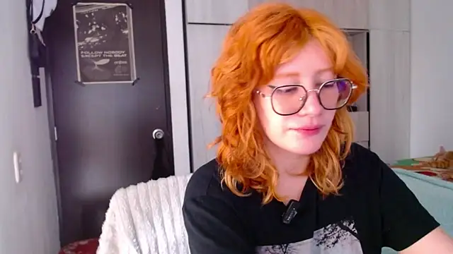 mariana124- online show from 12/17/25, 02:55