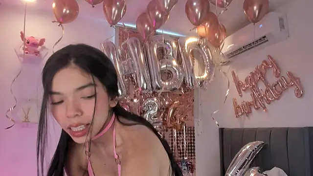meganrossee69 online show from 05/18/26, 09:30