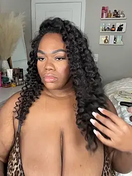 Mari Melons online show from 10/03/25, 12:36