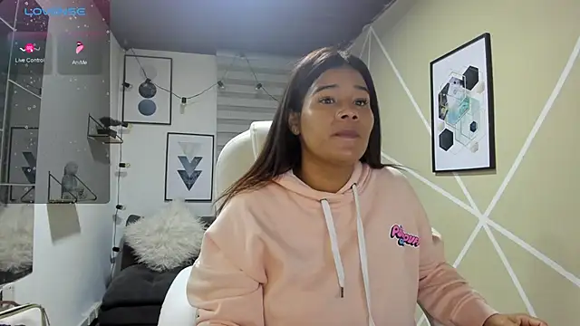 Snapshot of Enma__clark chatting on 02/08/26, 04:43 Enma clark online show from 02/08/26, 04:43